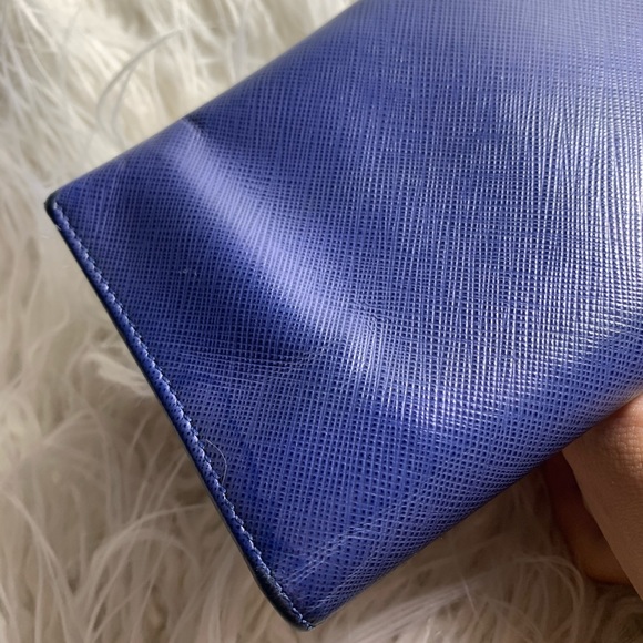 Salvatore Ferragamo leather bifold wallet - Picture 4 of 16